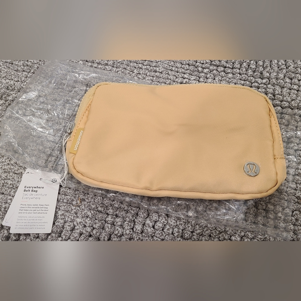 Everywhere Belt Bag